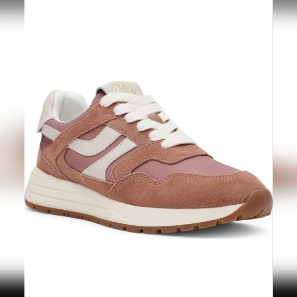 Steve Madden Shoes - Steve Madden Blume Mixed  Media Sneaker 7.5